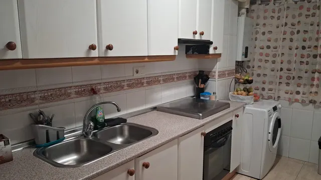 Venta piso reformado junto hospital - tercero sin ascensor — 7