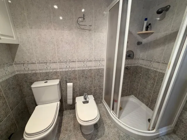 Apartamento en primera línea de playa en gandía con vistas al mar — 26