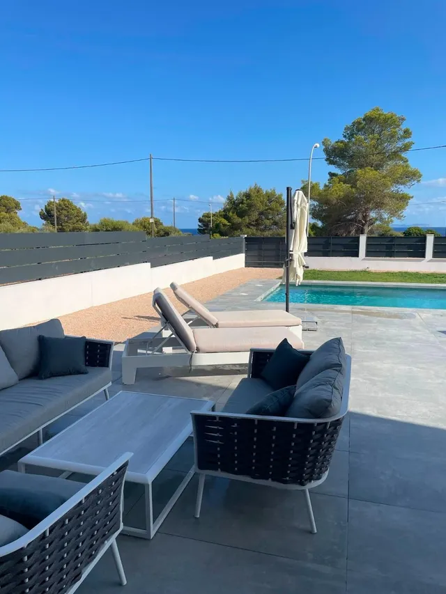 Villa moderna con piscina privada y vistas al mar en Vallgornera — 8