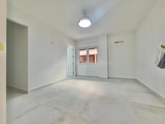 Apartamento reformado de 3 dormitorios y 2 baños en Torrevieja — 32