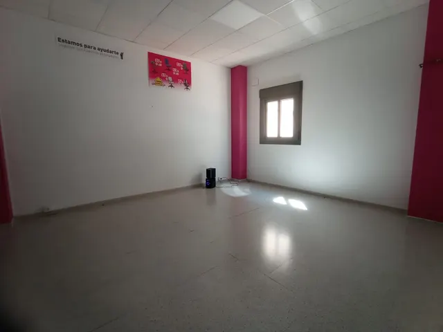ESPECTACULAR LOCAL EN PLENO CENTRO — 7