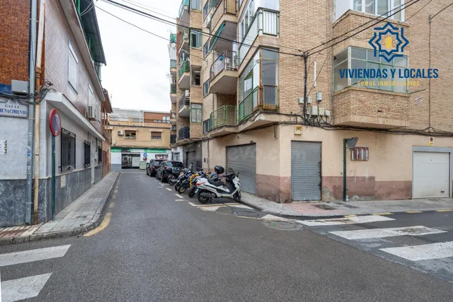 Local Comercial en Zaidín para Reformar - Excelente Ubicación — 5