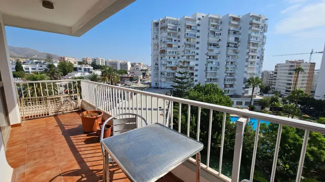APARTAMENTO DE 2 DORMITORIOS A 100 MTS DE LA PLAYA EN BENALMÁDENA — 6
