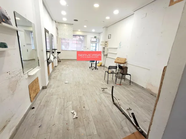 Se Alquila Amplio Local Comercial en Quart de Poblet - foto 2