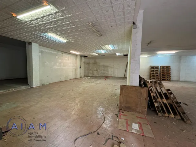 LOCAL COMERCIAL EN VENTA — 10