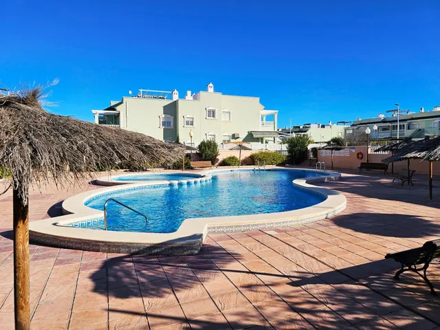 Luminoso y céntrico bungalow — 32