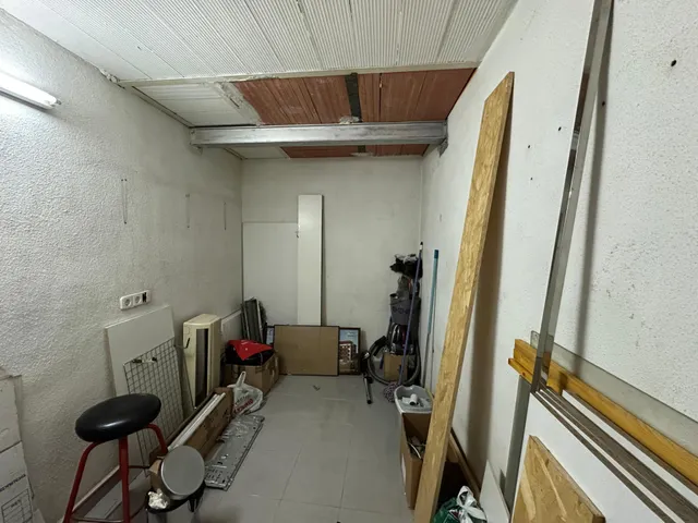 Estupendo local reformado junto a calle de Correos — 12