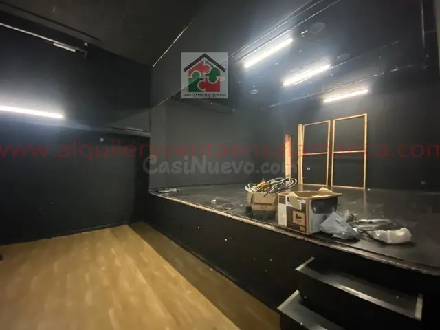 Local comercial 130m² en alquiler - El Rollo-Parque Picasso - foto 2