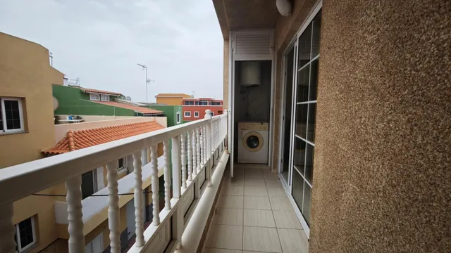 Apartamento en venta en Guargacho – Luminoso, funcional y con vistas parciales al mar — 14