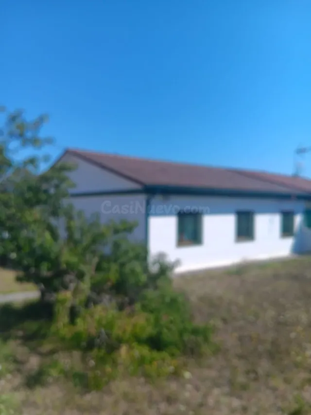 Se Vende Chalet con Terreno  en Valle de Mena — 3