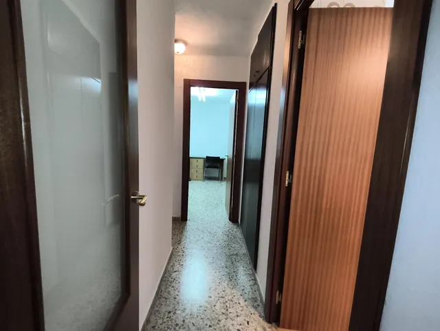Piso de 89m2. Distribuido en tres dormitorios, salón, cocina y baño — 15