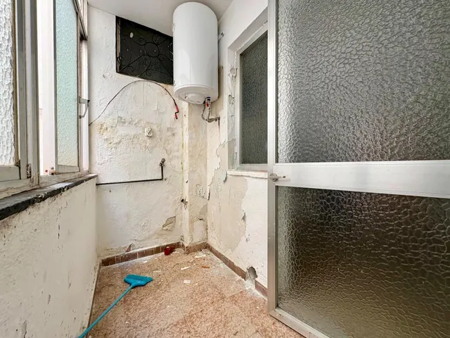 Piso para reformar junto al Mercado de Abastos de Cádiz — 7