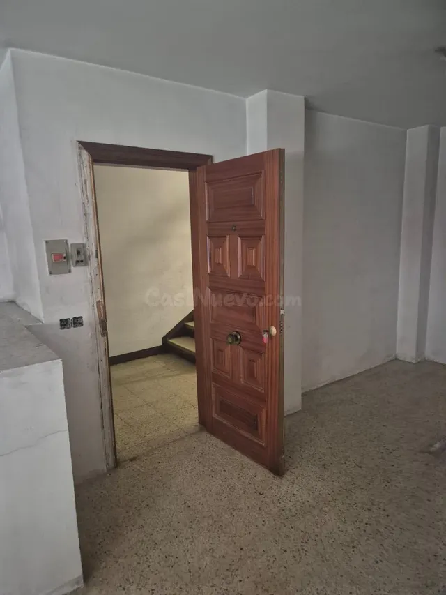 Entresuelo a reformar en el centro de Barberà del Vallès — 4