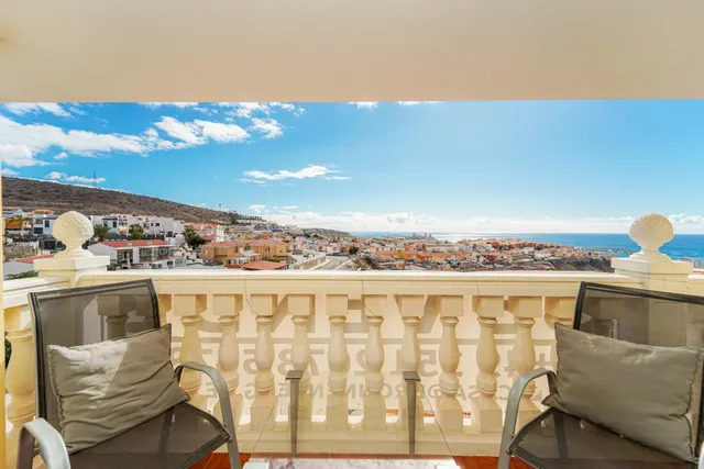 Elegante villa de 4 dormitorios en Arguineguín | Vistas panorámicas al mar, gran parcela y un potencial excepcional! — 33