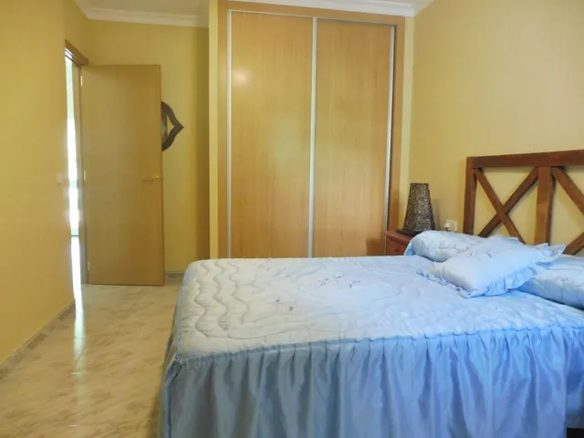 Chalet de 3 dormitorios con 2221m2 de parcela y vistas panorámicas — 12