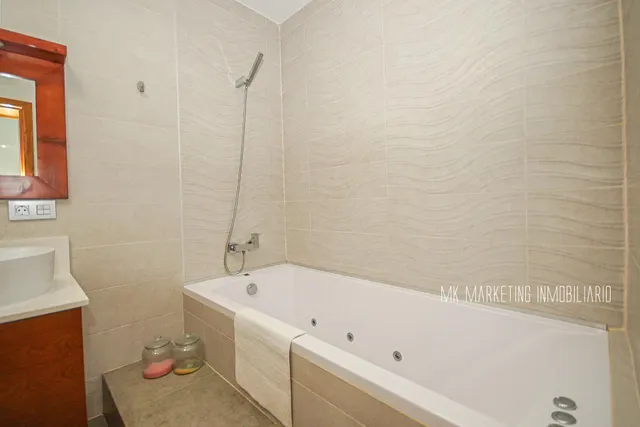 Pareado 4 habitaciones 137m² en venta - CUESTA LA GRAMA — 50