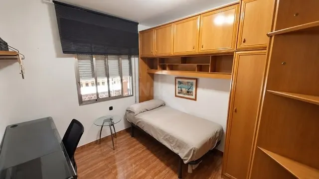 Amplio y precioso  piso de 4 dormitorios en alquiler  en camino de suárez — 18