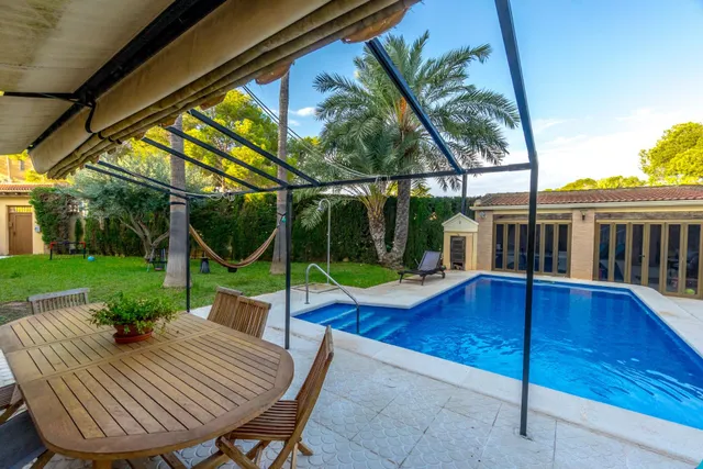 CHALET CON 800 PISCINA PRIVADA, GARAJE Y SAUNA — 4