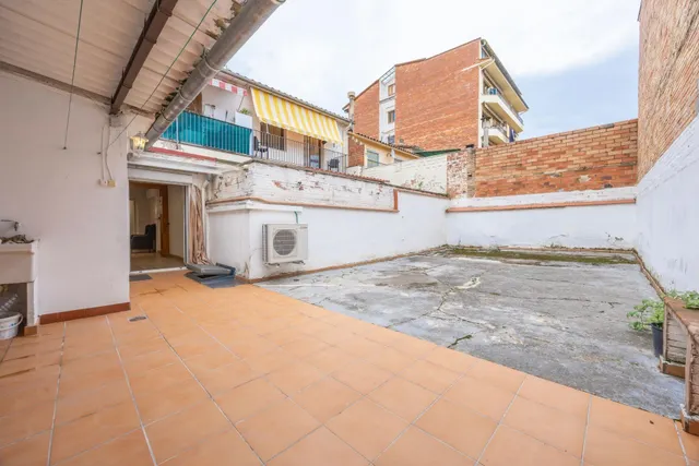 Pis amb terrassa gran i garatge tipus box a Torelló — 30