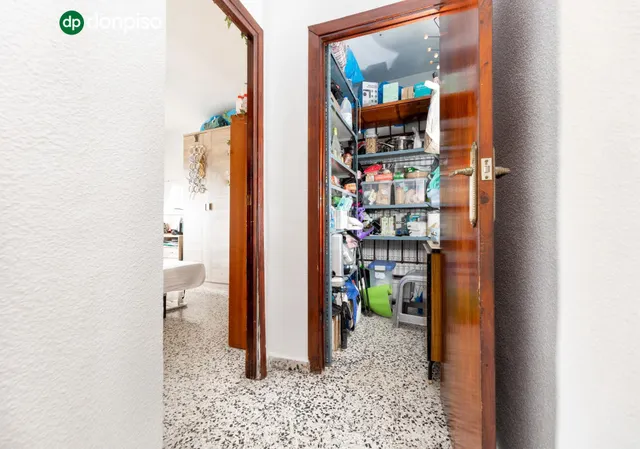 En Venta Piso de 4 dormitorios con ascensor, ideal para reformar a tu gusto. — 19