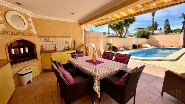 Villa 4 habitaciones 162m² en venta - Doña Pepa — 17