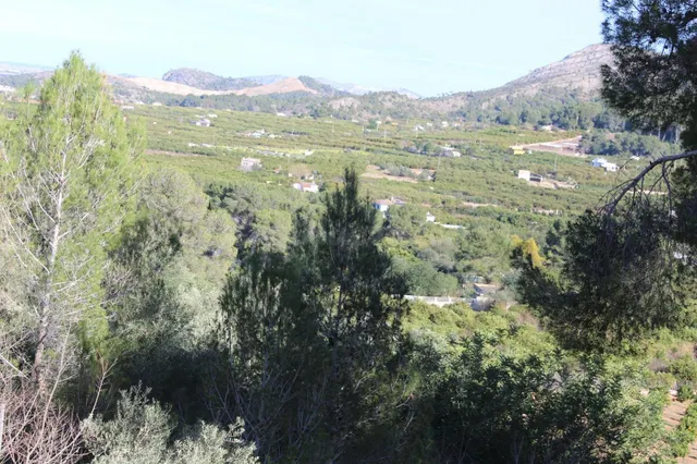 Solar en venta en la urbanización El Respirall - foto 2