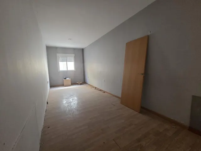 Oportunidad en Alicante: Vivienda con patio y ascensor en Alicante — 10
