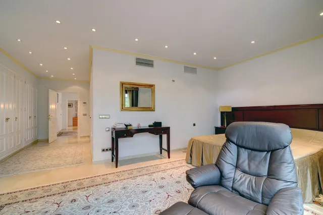 Chalet 5 habitaciones 698m² en venta - Costa Del Sol — 29