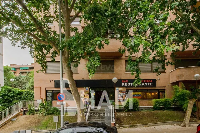 Local comercial 250m² en venta - Ciudad Universitaria - foto 2