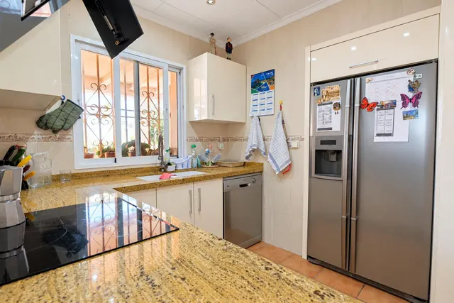 Descubre esta impresionante villa reformada ubicada cerca de Calpe, a pocos minutos andando del centro y las playas — 18