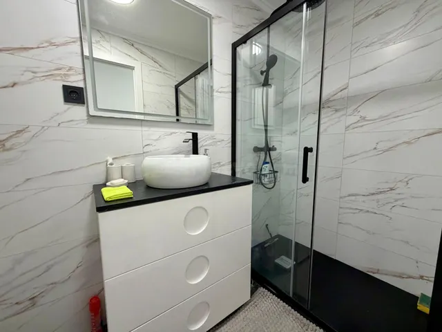 Exclusivo apartamento en primera línea de mar – Playa del Cura, Torrevieja — 23