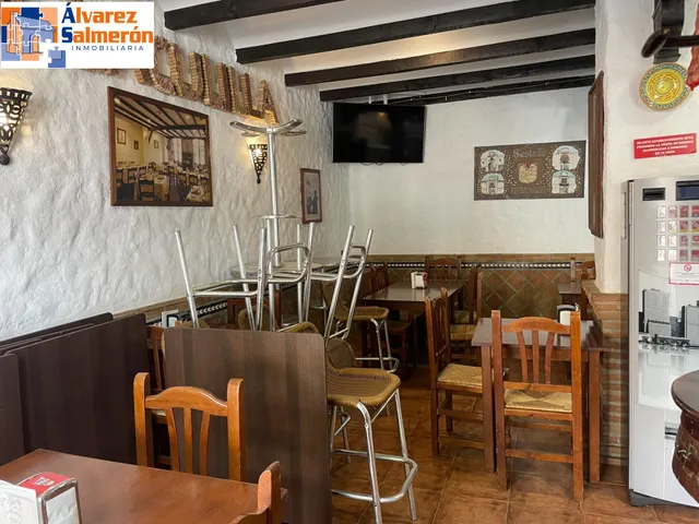 ¡TRASPASO DE RESTAURANTE EN PLENO FUNCIONAMIENTO! — 14