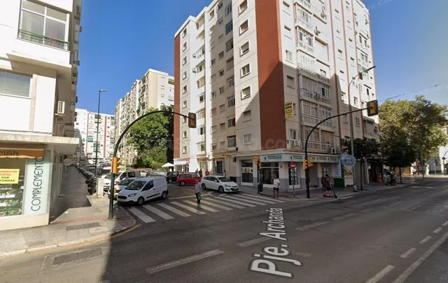 Local Comercial en C. Eugenio Gross (Málaga) - foto 4