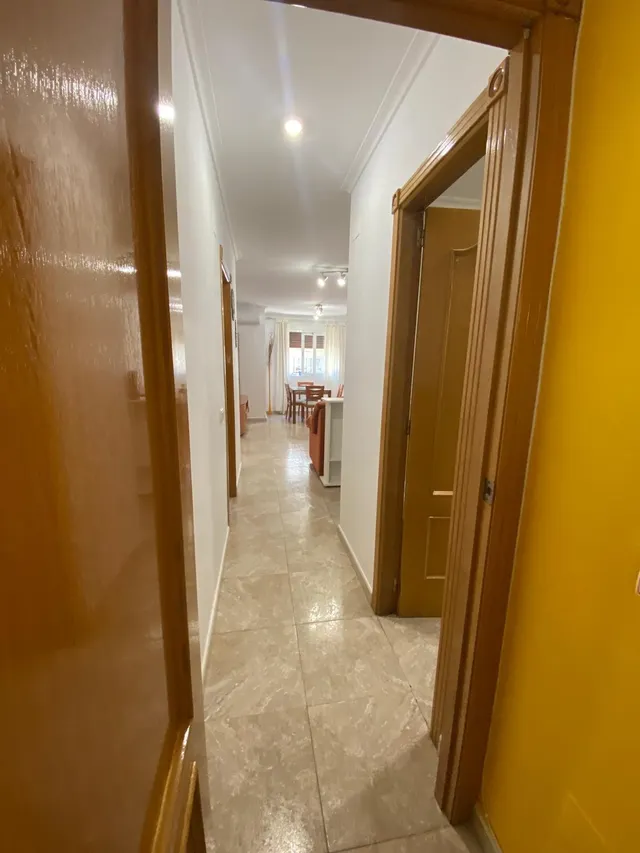 Apartamento con 2 dormitorios, 1 baño, 700 m. de la playa — 18