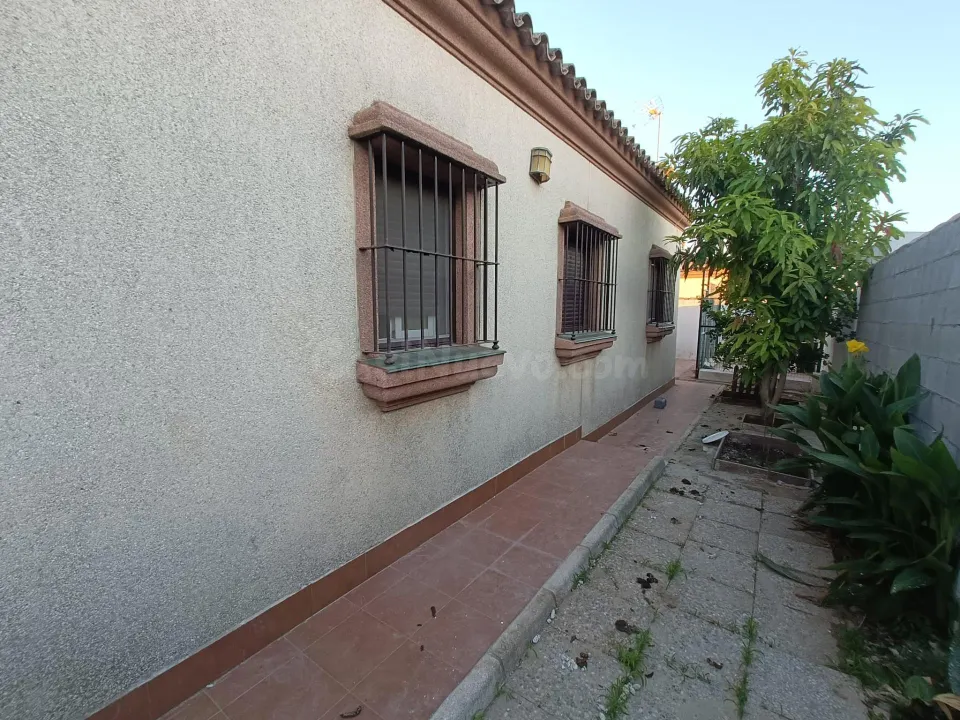 CHALET EN CHICLANA