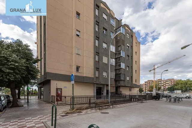 Piso reformado junto a estadio de la juventud — 29