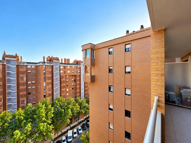Espectacular dúplex tipo tríplex con solárium privado y vistas en actur — 38