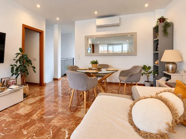 Espectacular ático de 4 habitaciones con amplia terraza, ascensor y garaje privado — 13