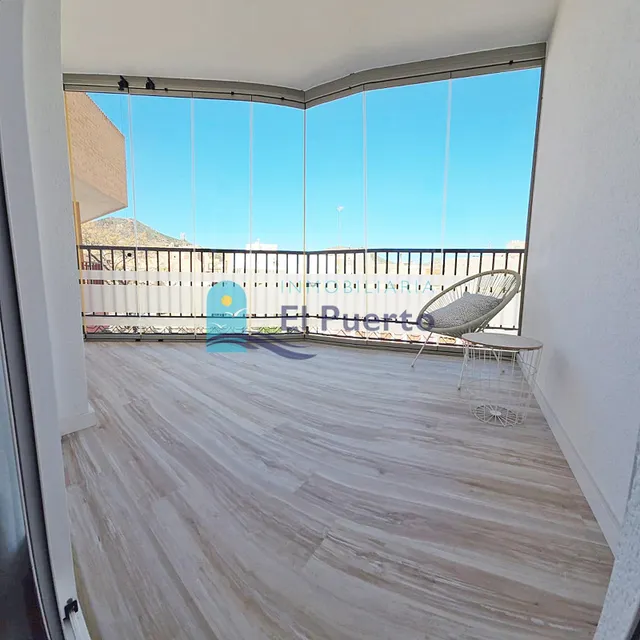AMPLIO Y ELEGANTE PISO EN EL CENTRO DE MAZARRÓN CON GARAJE Y