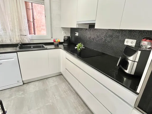 Amplio y Luminoso Piso en Can Rull, Sabadell por solo €329.000 — 17