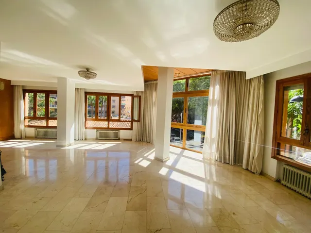 ✨ Amplio piso con gran potencial en Santa Catalina ✨ — 4