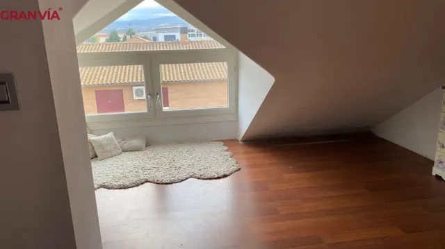 Gran chalet en urbanización de lujo en Navarrete — 31
