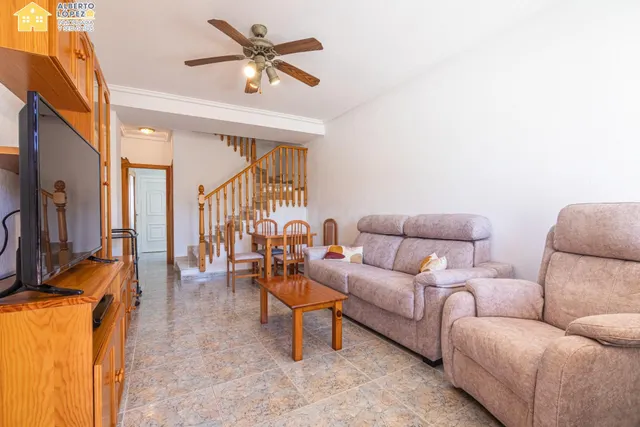 Bungalow en venta en urbanización Las Arenas 2, Arenales del Sol. — 3