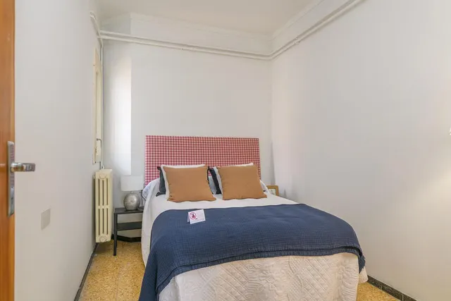 ÀTIC ZONA POBLE NOU — 32