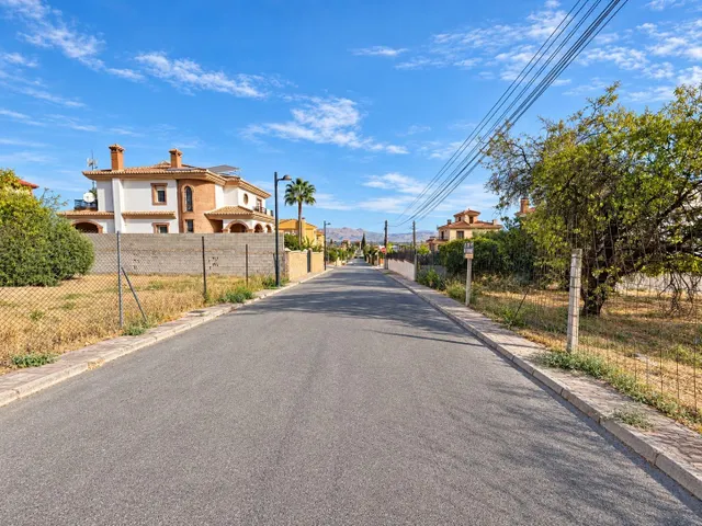 Solar urbano de 487 m2 en El Ventorrillo, Cúllar Vega. — 9