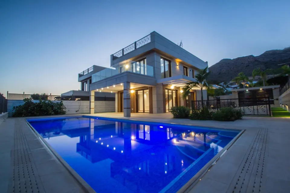 Se venden 2 maravillosas viviendas de obra nueva, zona Sierra Cortina- PRECIO NEGOCIABLE