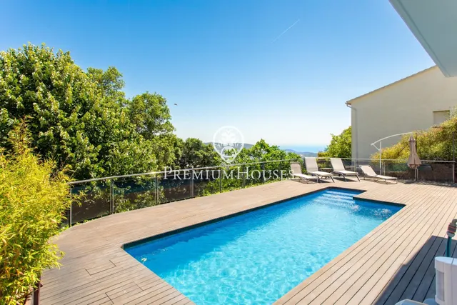 Casa en venta en Sant Cebrià de Vallalta - Urb. Vistamar — 2