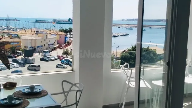 Espectacular vivienda con vistas al mar y al puerto deportivo — 3