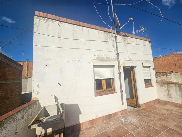 Casa con garaje, patio, balcón y terraza en Alguaire — 27