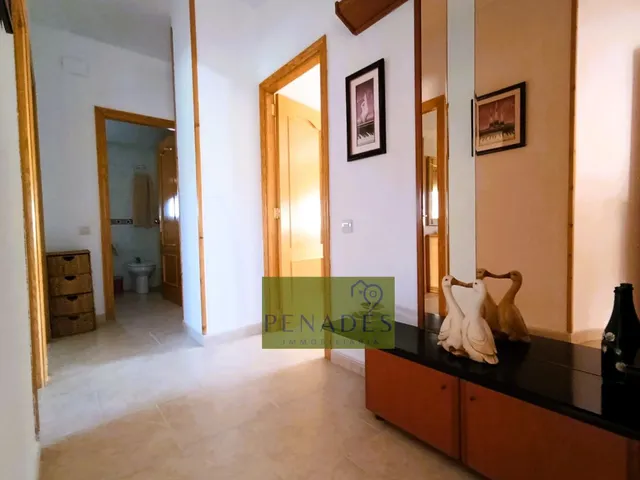 GRAN CASA A 3 MIN DE LA CIUDAD — 25